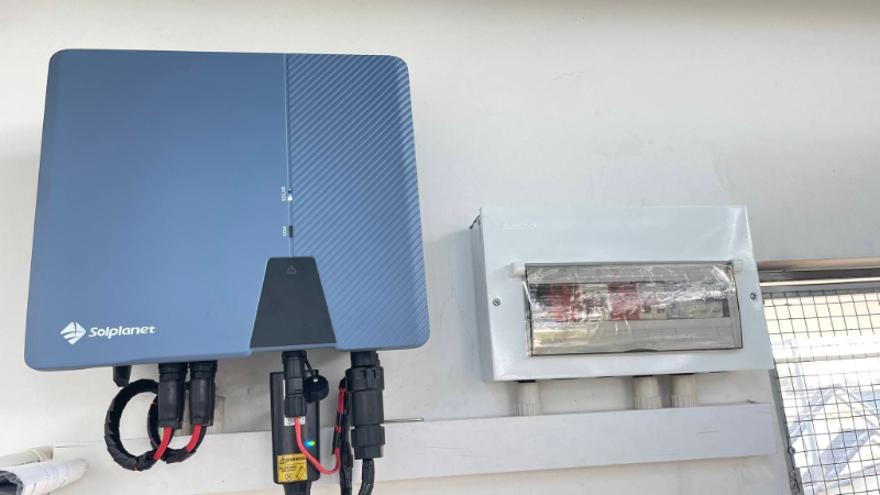 Inverter hòa lưới bám tải (Không có bình lưu trữ)